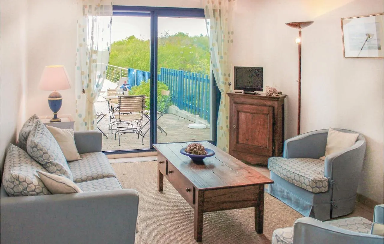 בית נופש Séné Lovely Home In Cadouarn With Wifi
