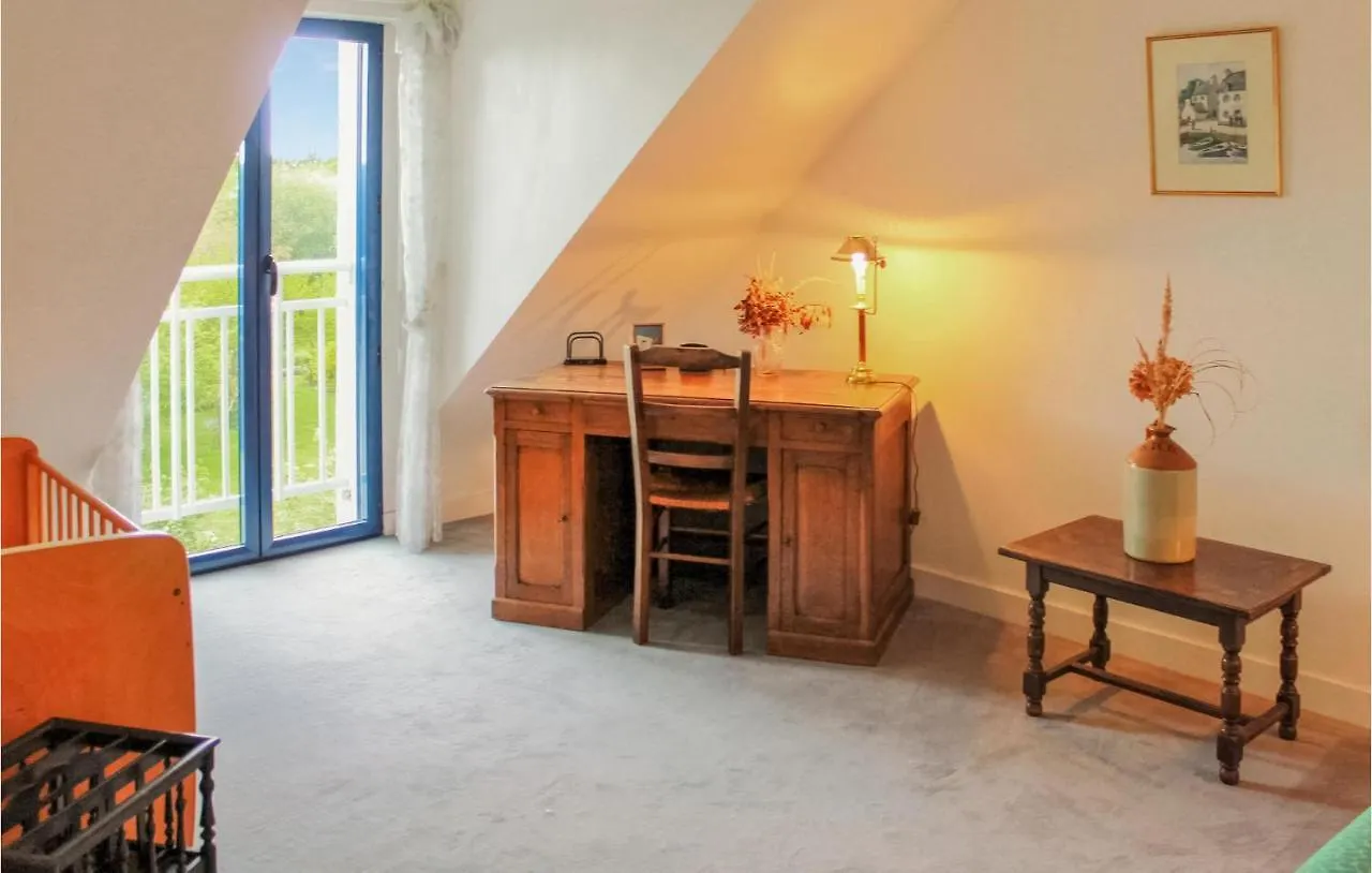 Lovely Home In Cadouarn With Wifi 0*, Séné Fransa