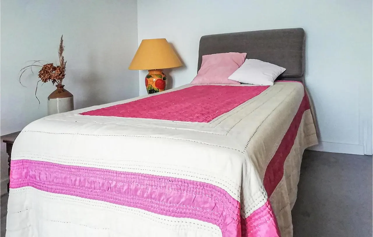 Séné Lovely Home In Cadouarn With Wifi 0*,  צרפת