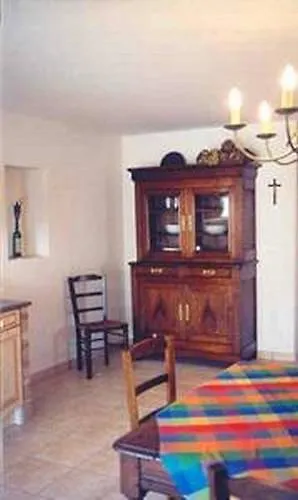 Séné Lovely Home In Cadouarn With Wifi בית נופש